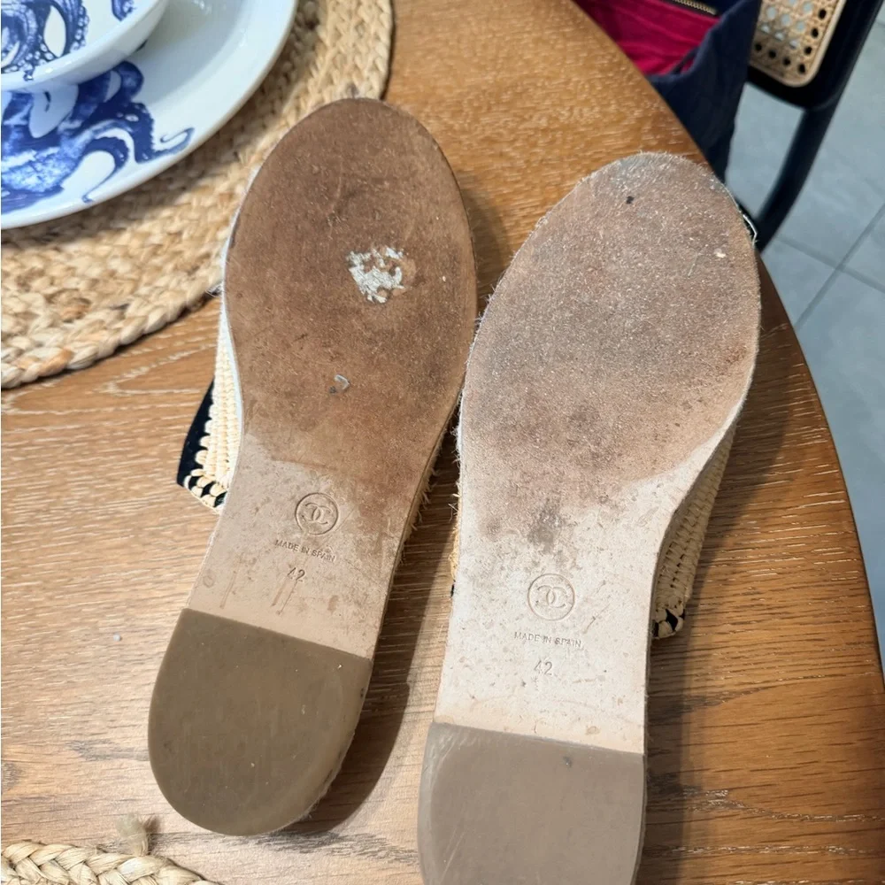 CHANEL Black and Tan Espadrille Slides